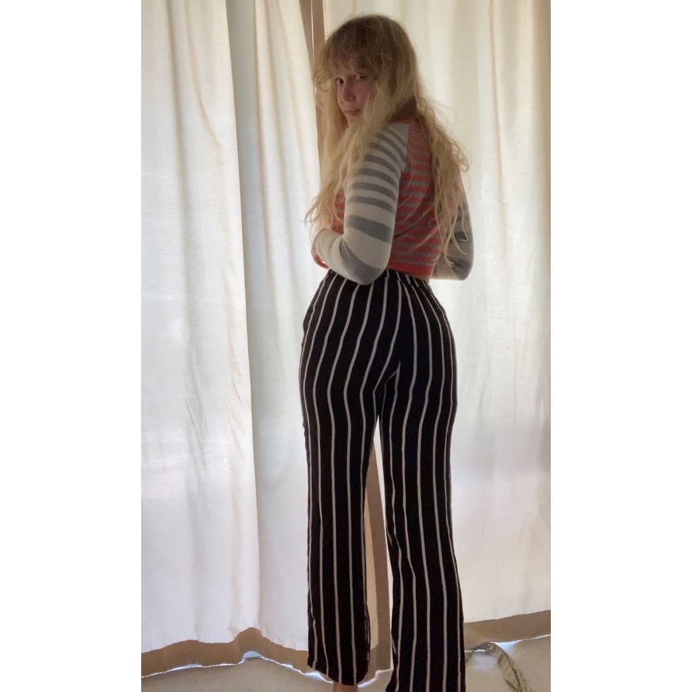 Gilli Wide Leg Stripe Pants - Picture 4 of 7